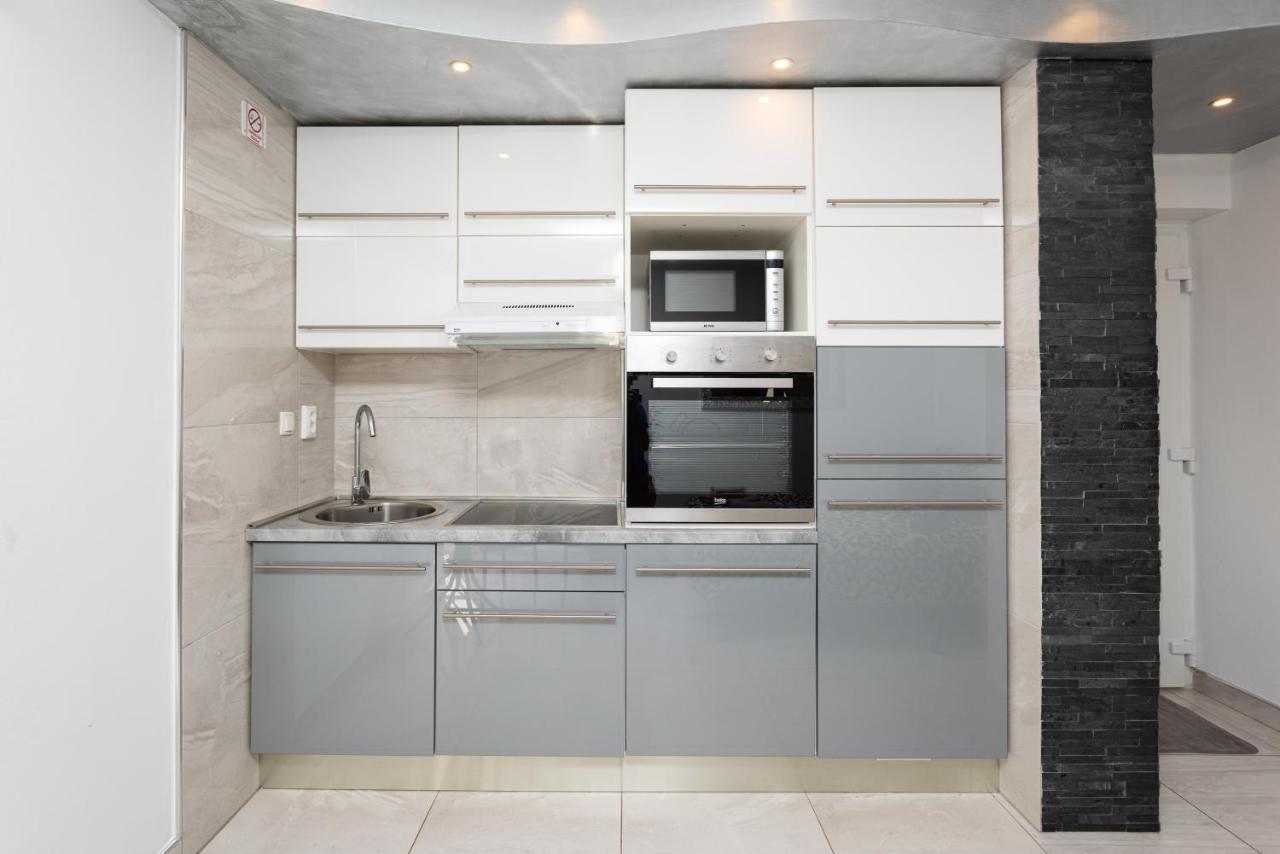 Apartments Viky คราลเยวีจา ภายนอก รูปภาพ